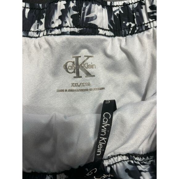 Calvin Klein Black White  Running Shorts Size XXL - Picture 3 of 10